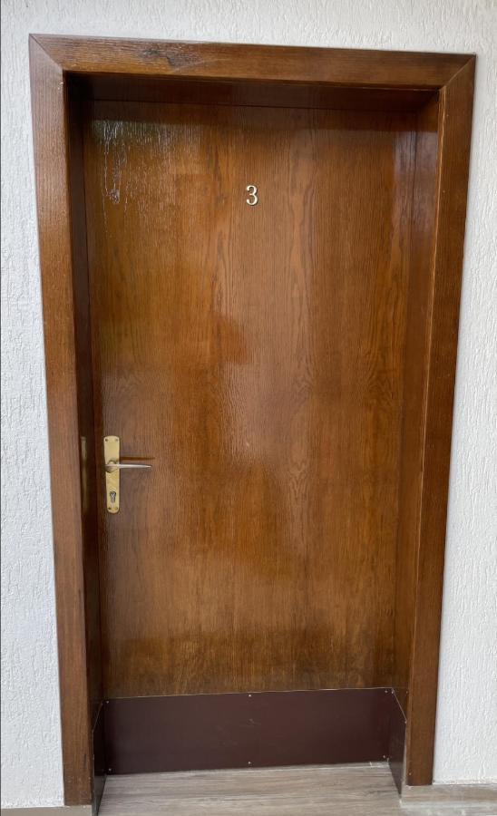 Z House Apartment Sibiu Luaran gambar