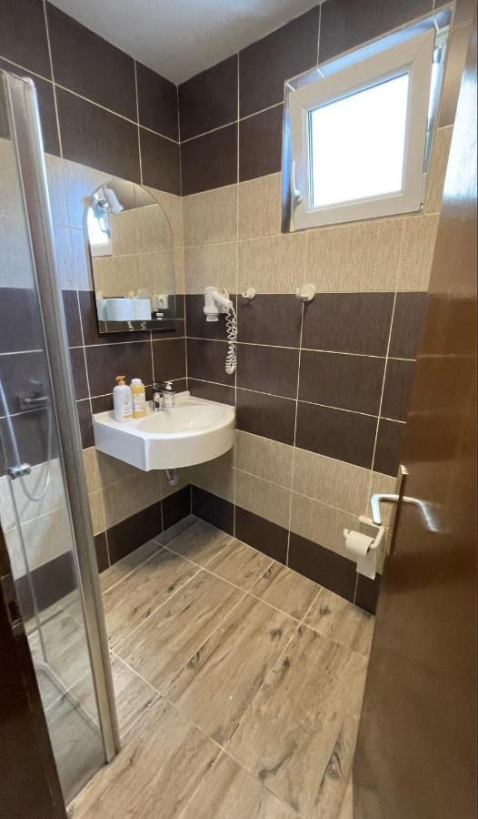 Z House Apartment Sibiu Luaran gambar