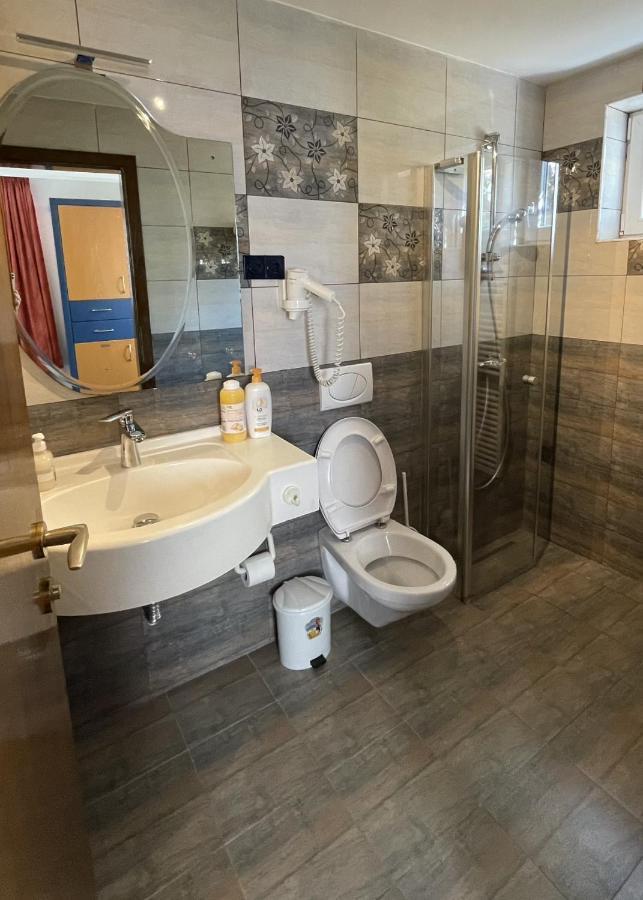 Z House Apartment Sibiu Luaran gambar