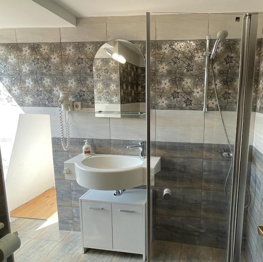 Z House Apartment Sibiu Luaran gambar