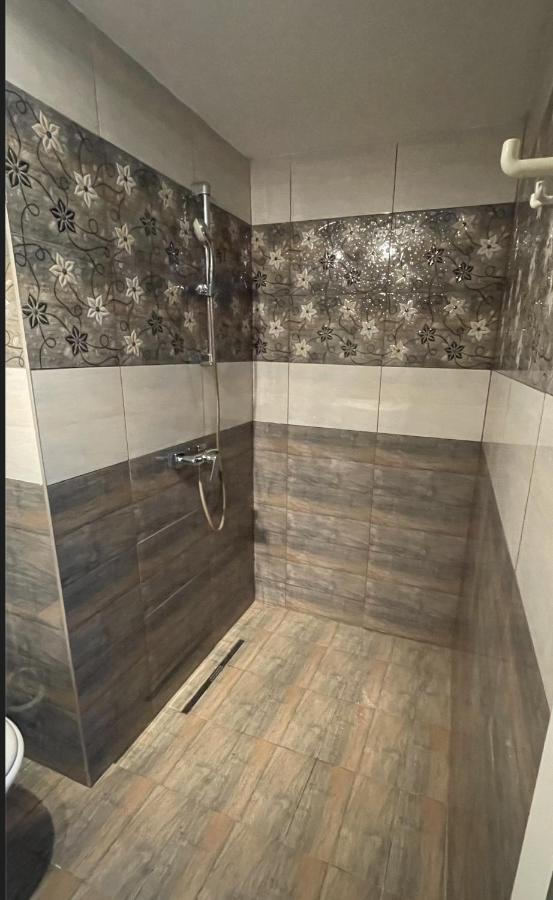 Z House Apartment Sibiu Luaran gambar
