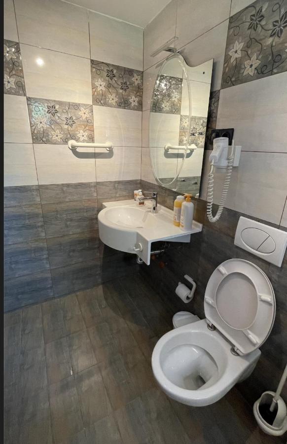 Z House Apartment Sibiu Luaran gambar