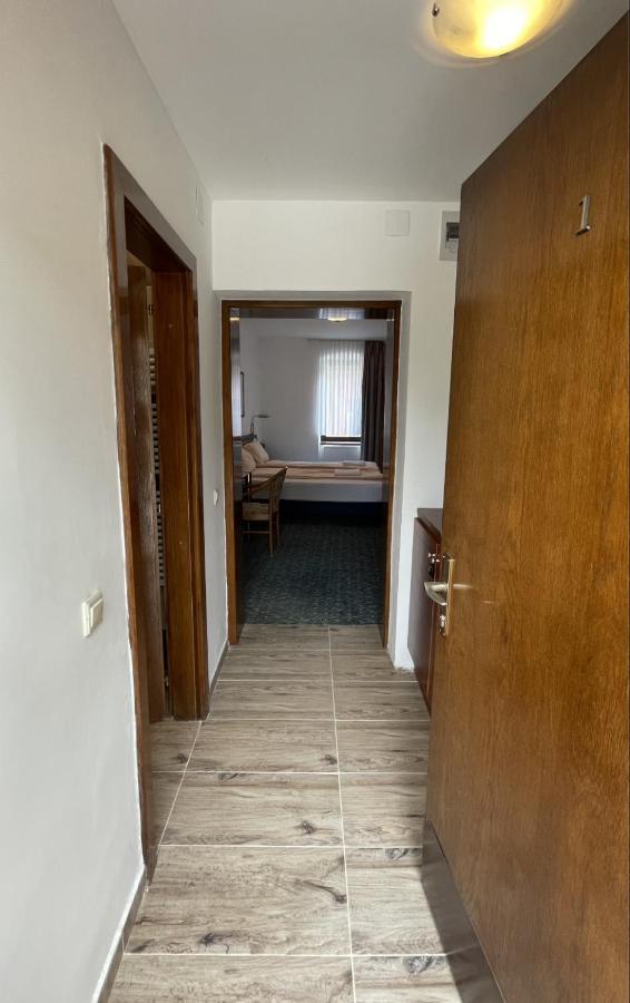 Z House Apartment Sibiu Luaran gambar
