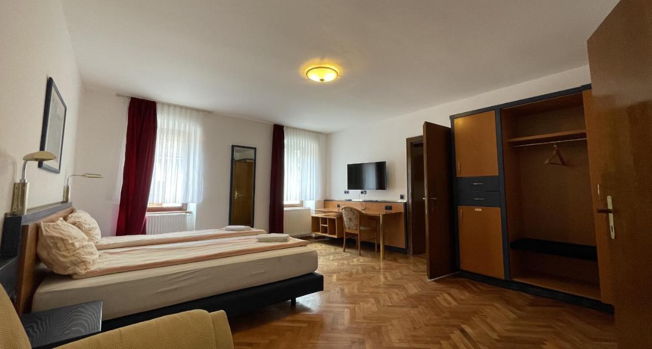Z House Apartment Sibiu Luaran gambar