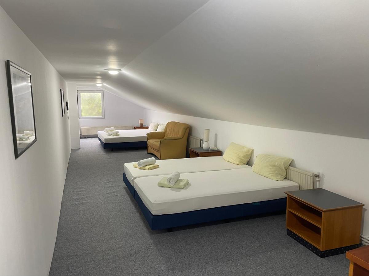 Z House Apartment Sibiu Luaran gambar